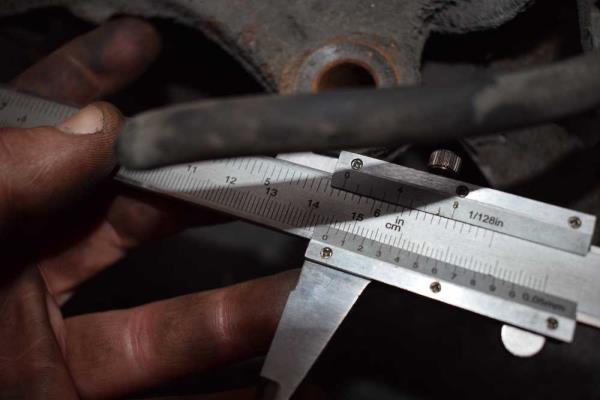 MOYEU AVANT GAUCHE VW TOURAN 2005 - Vue 4